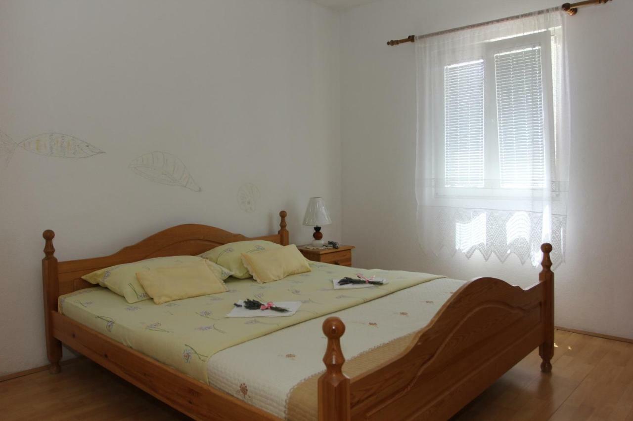 Apartmani Vesna Supetar Exterior foto