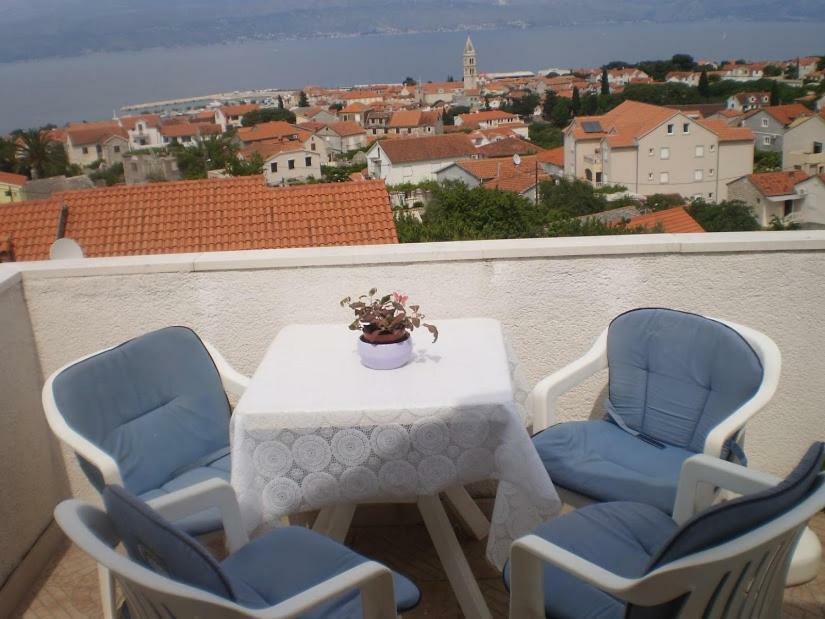Apartmani Vesna Supetar Exterior foto