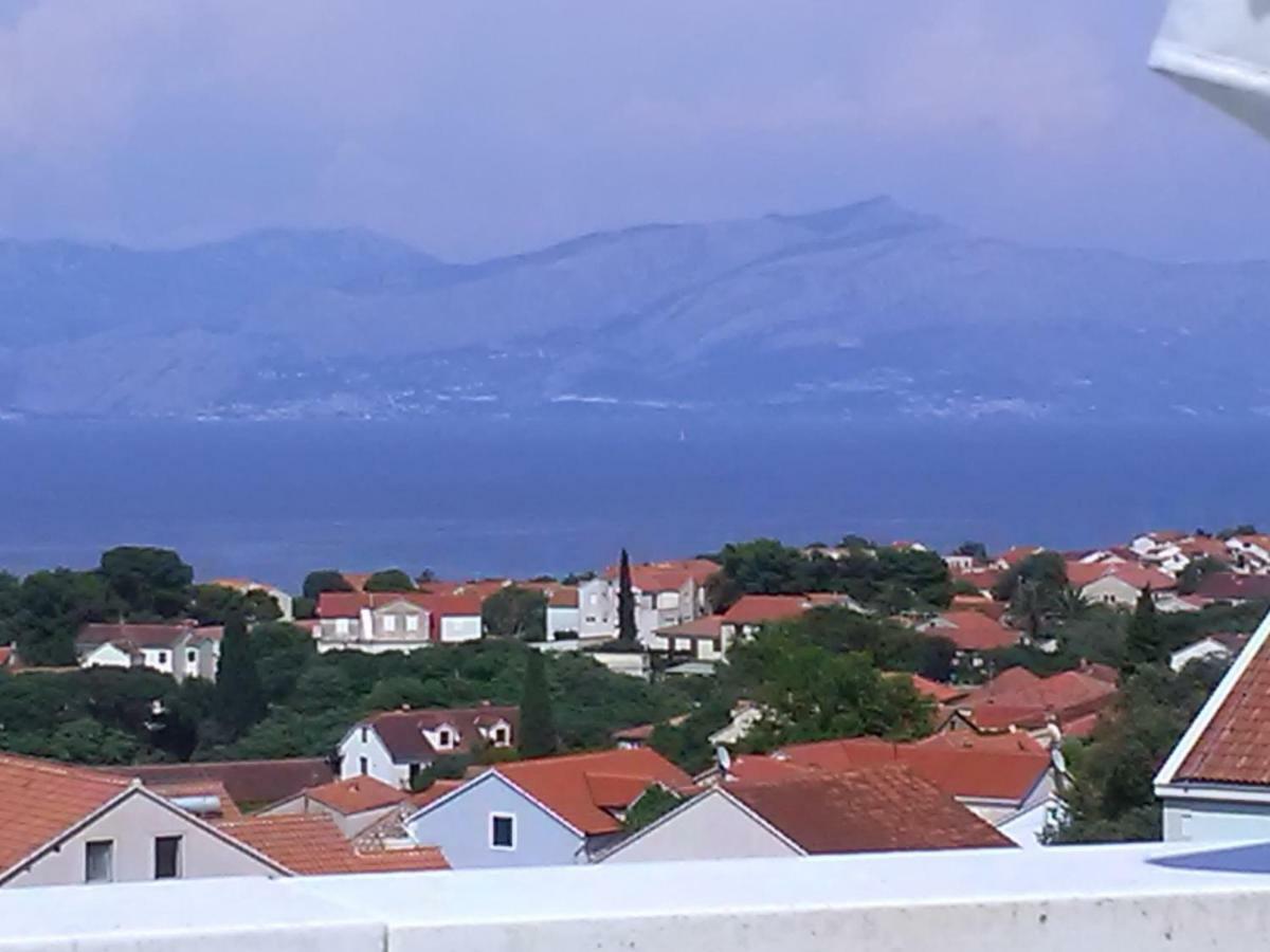 Apartmani Vesna Supetar Exterior foto